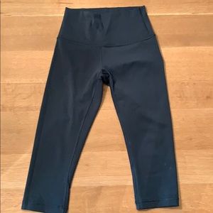 Lululemon wunder under green crop